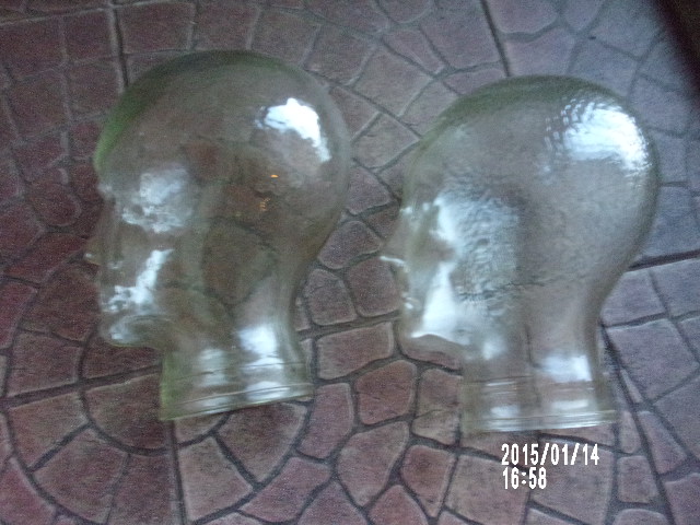(H) tetes en verre support pour coiffes.vendues (Metz 19/01/15) 101_0811