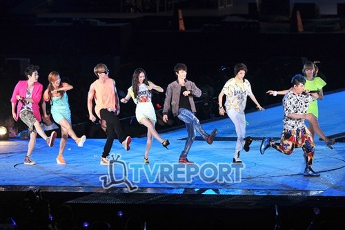 SMTown Séoul 18-08-12 (partie 3) 20120840