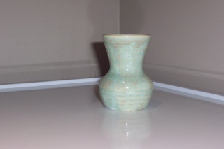 41-3 Vase Lovely Colour But... 77_00110