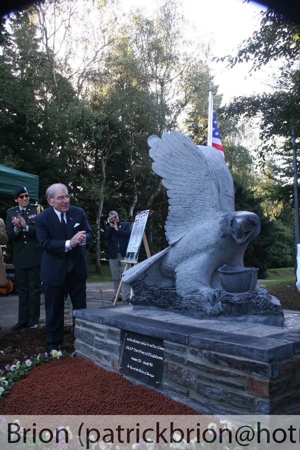 Inauguration de monument  Bastogne pour la 101me, 26/09/08 Img_0011