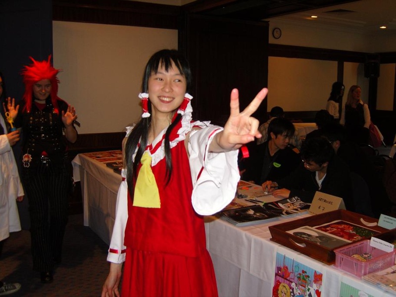 Weekly Qs #2: What was/is going to be your first costume? How did it go? Reimu_10