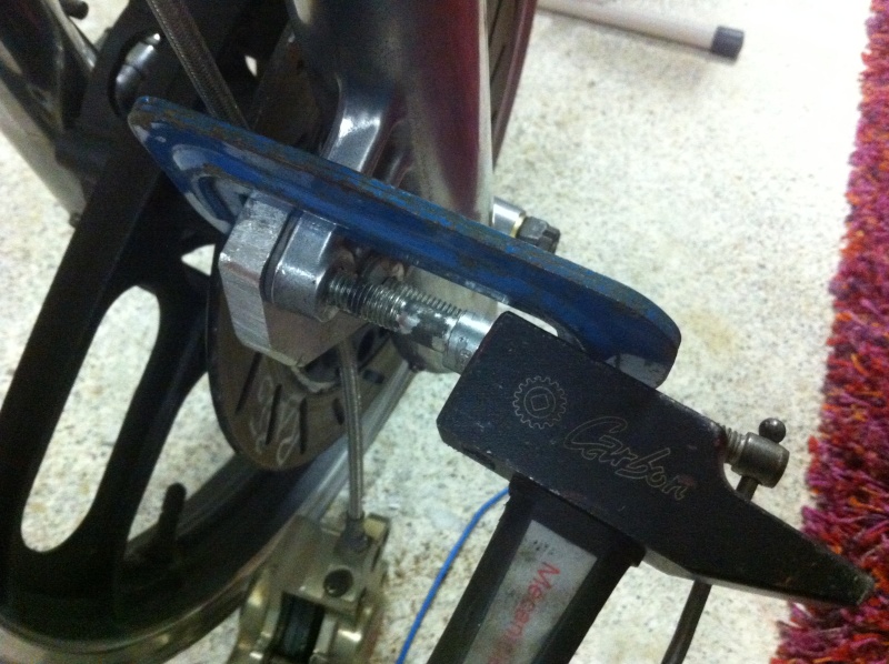 YZ 400 1979 Supermotard (pour faire ièch les puristes...) - Page 6 Img_0736