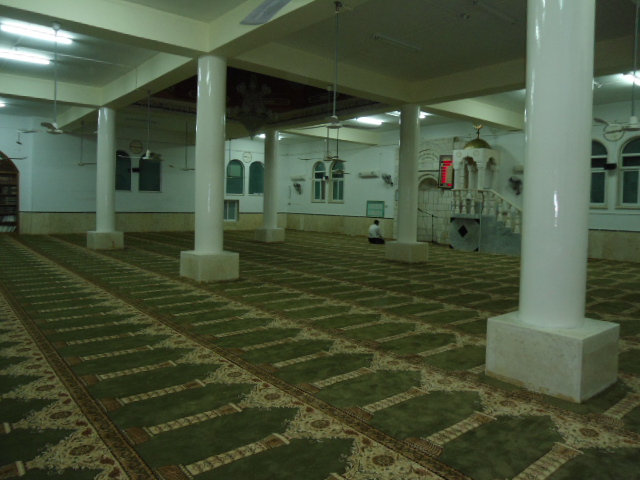 استكمال فرش المسجد الرئيسي والتشطيبات الداخلية النهائية Ouuoo764