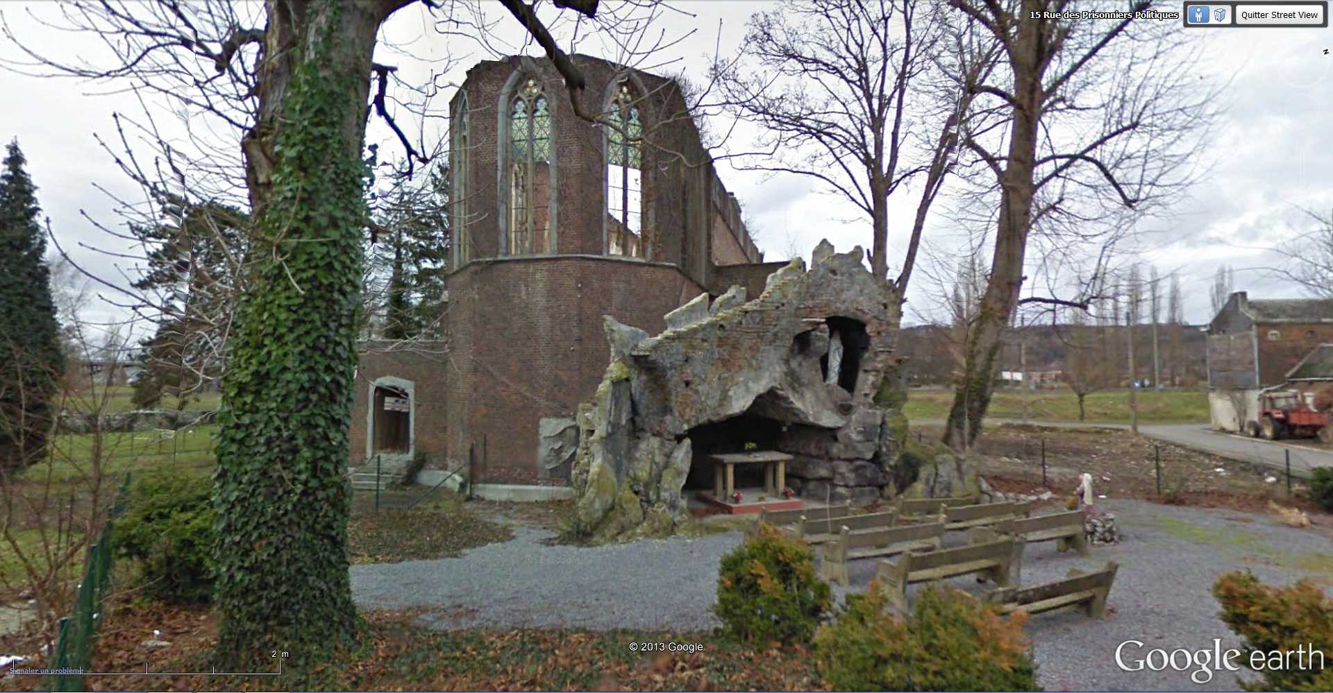 Les répliques de la grotte de Lourdes 2013-071