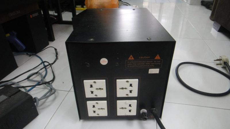 Soundstage SAVR-5500 Voltage Regulator (Used)SOLD Dsc04630