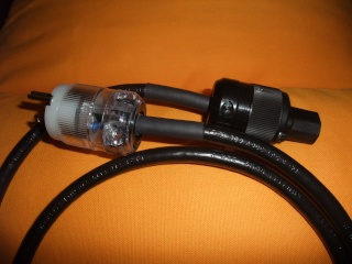 Belden Power Cable Model 19364 With US Wattgate Plug (SOLD) Dscf2614