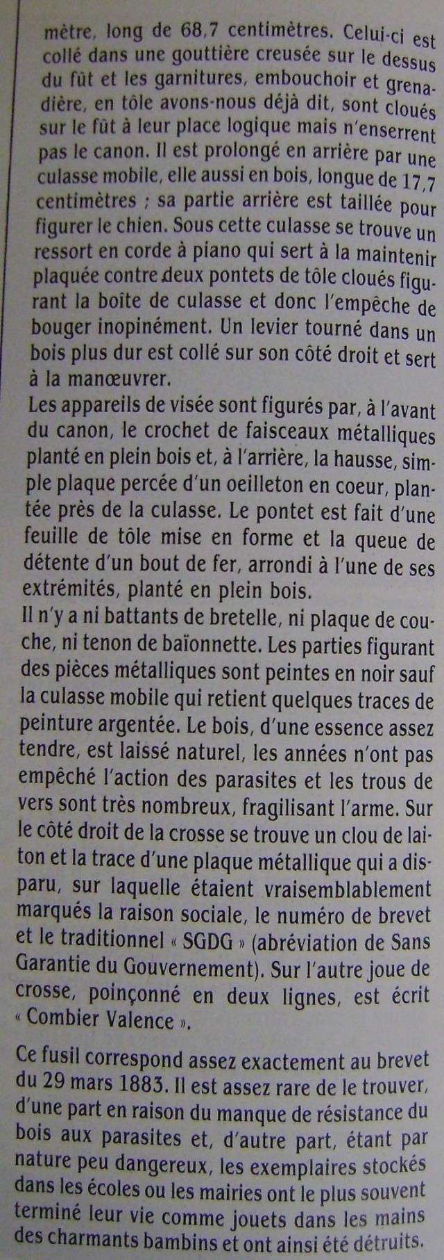 fusil en bois combier valence , dans grenier d'une ecole ... Dsc06821