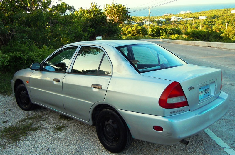 Selling my car!! 1999 Mitsubishi Galant DE Sedan 4-Door  Back_s10