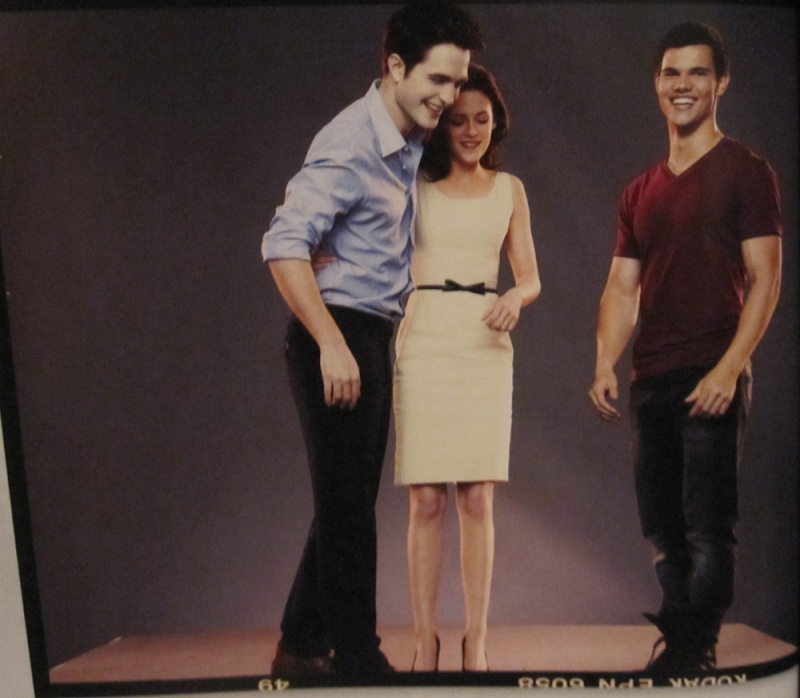 [Breaking Dawn - Part2] Photos promo, vidéos, stills et captures du film [spoilers] - Page 17 Bd1out10