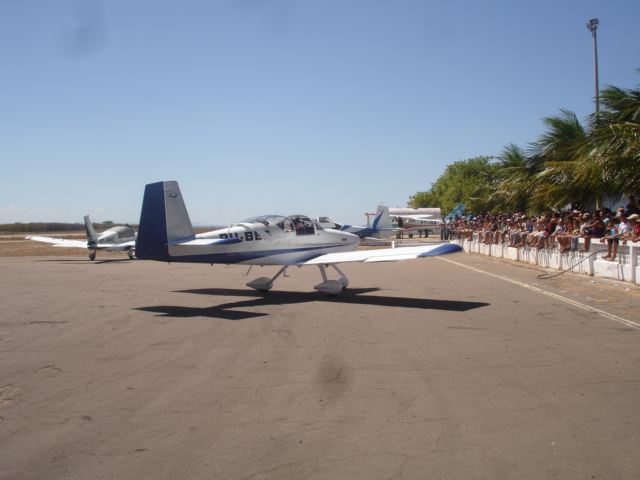 I Festival aéreo  de Crateus Crate191