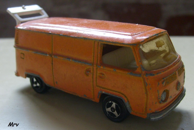 N°226 VOLKSWAGEN FOURGON TÔLÉ 00_s6311