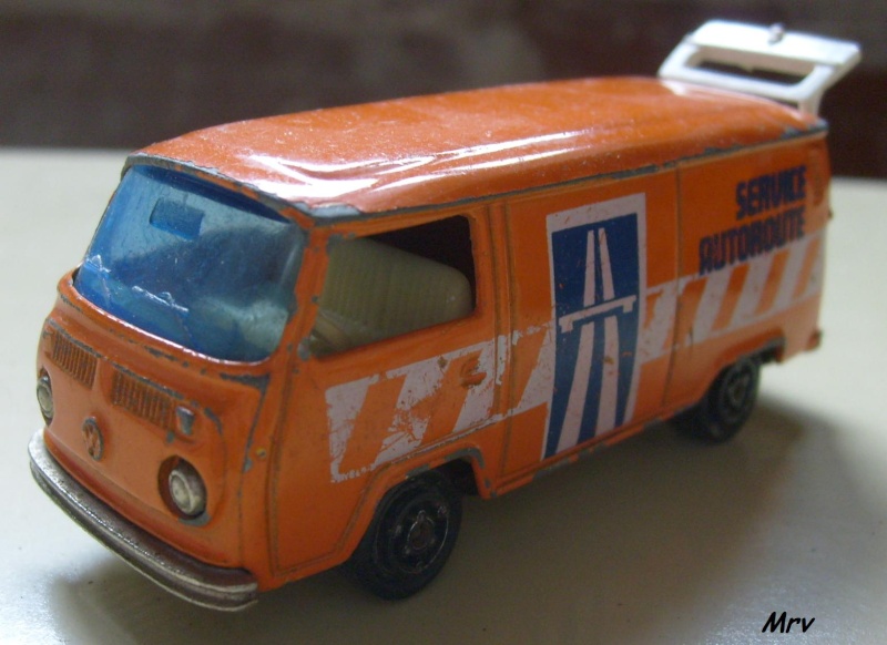 N°226 VOLKSWAGEN FOURGON TÔLÉ 00_s6315