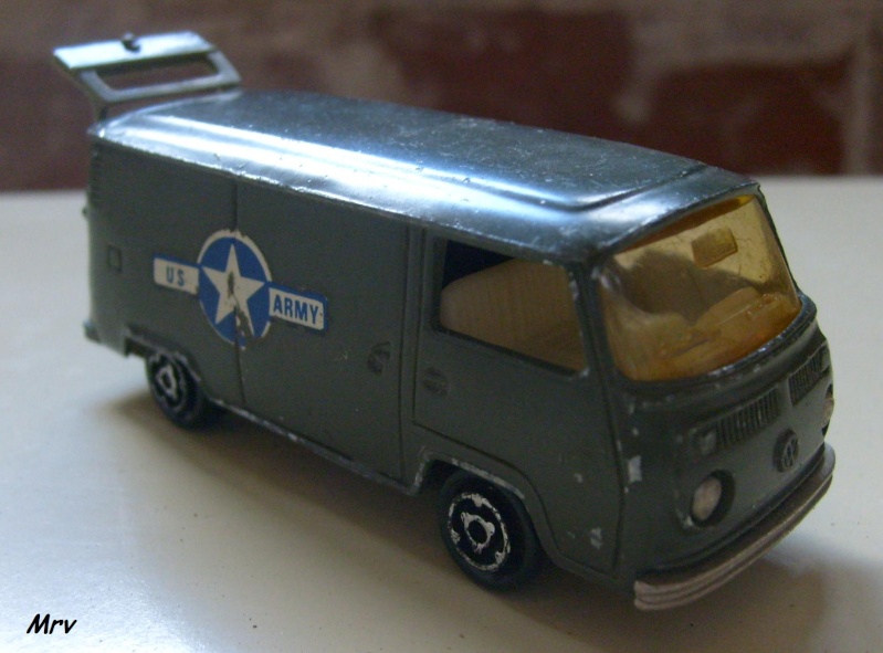 N°226 VOLKSWAGEN FOURGON TÔLÉ 00_s6317