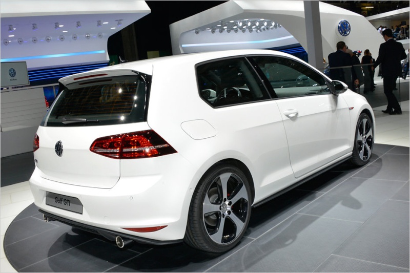 Golf 7 GTI (concept !) 1/1 B310