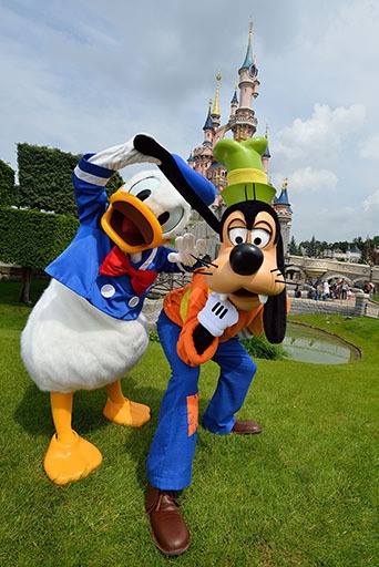 Photos publiées sur Facebook par Disneyland® Paris - Page 7 10430910