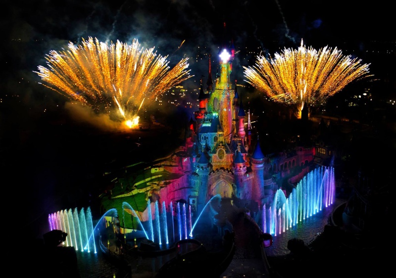 Photos publiées sur Facebook par Disneyland® Paris - Page 7 10828110