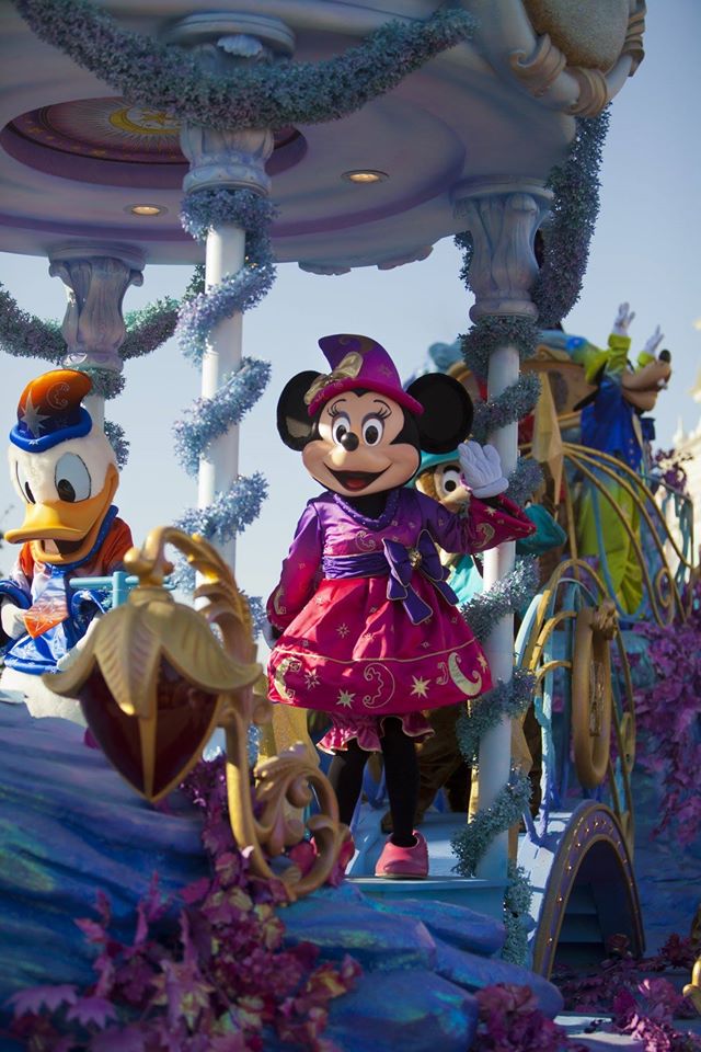 Photos publiées sur Facebook par Disneyland® Paris - Page 7 10943711