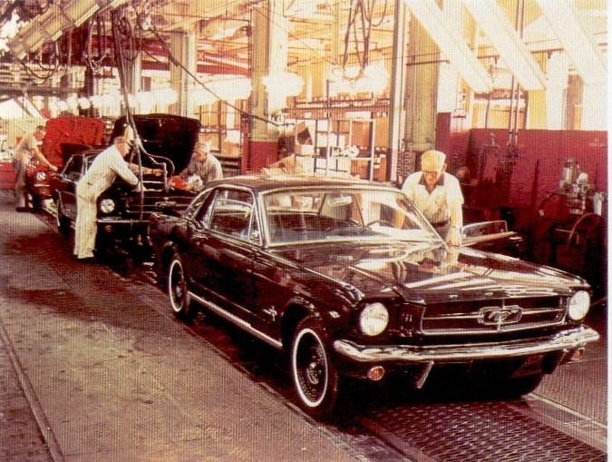  Chaine de montage Mustang 1966 et 1965    Usine_14