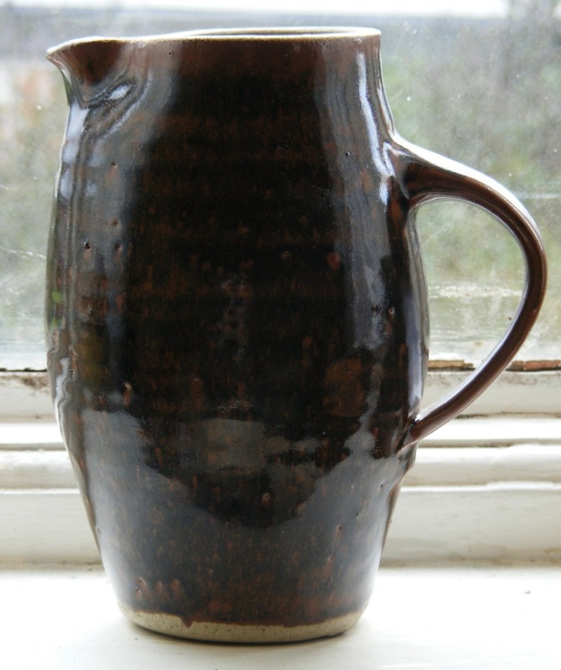 Sylvia Hardaker, Kenilworth Pottery 014-0010