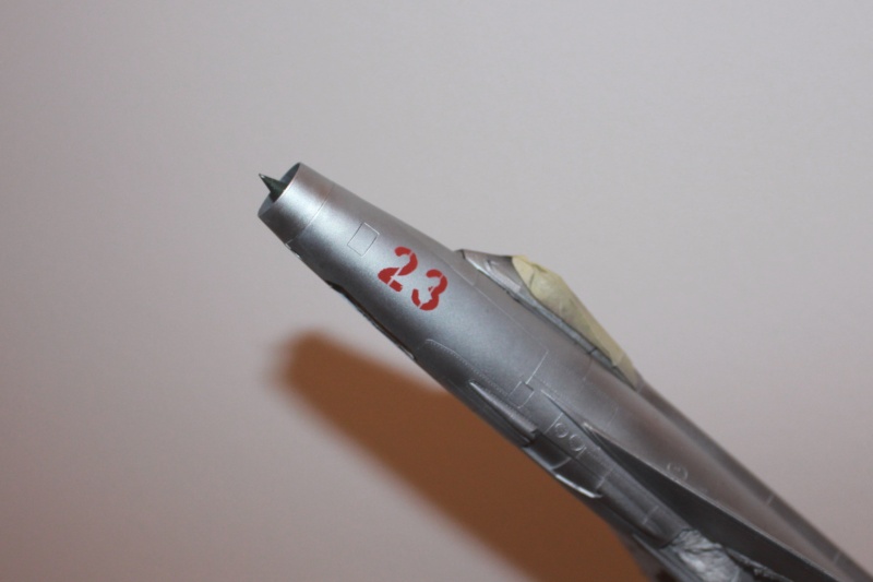 1/48  Mig 21 f13   Trumpeter    FINI - Page 2 Img_8313