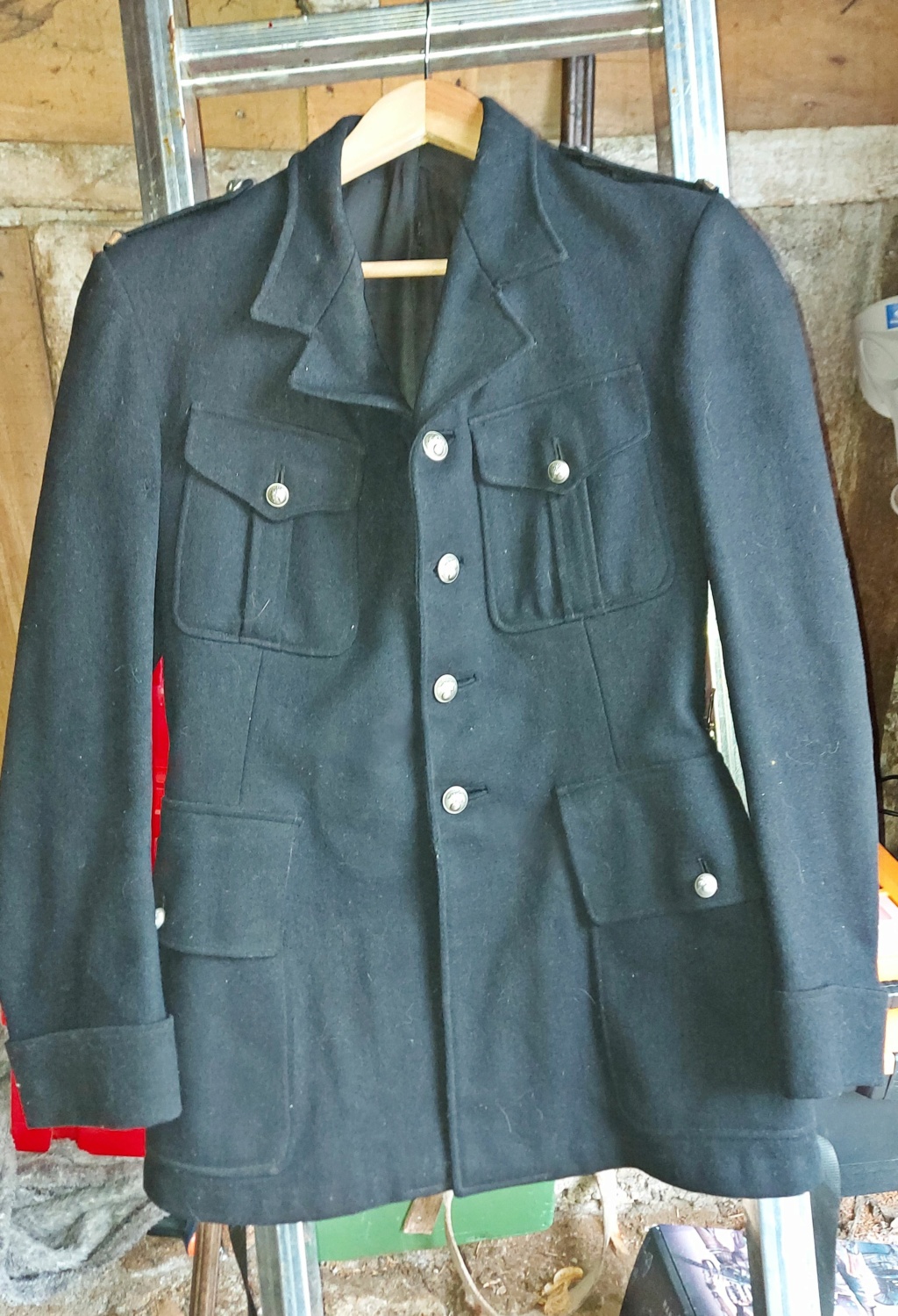 De l'uniforme de Gendarme  20211120