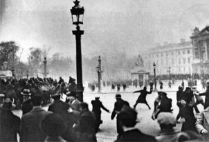 6 février 1934: À bas les voleurs ! Place-10