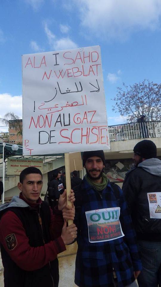  Rassemblement citoyen le samedi 24 janvier 2015 à Bejaia  anti Gaz de Schiste - Page 2 1155