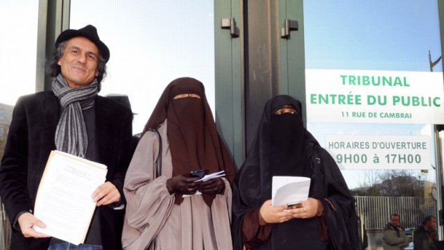 Niqab : Rachid Nekkaz porte plainte contre 39 députés Phoe4510