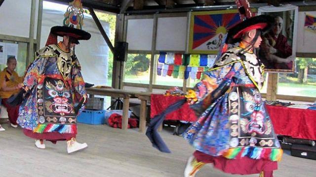 Danses sacrées tibétaines Danse_10