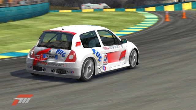 Courses d'ouverture de la Clio Cup Forza910