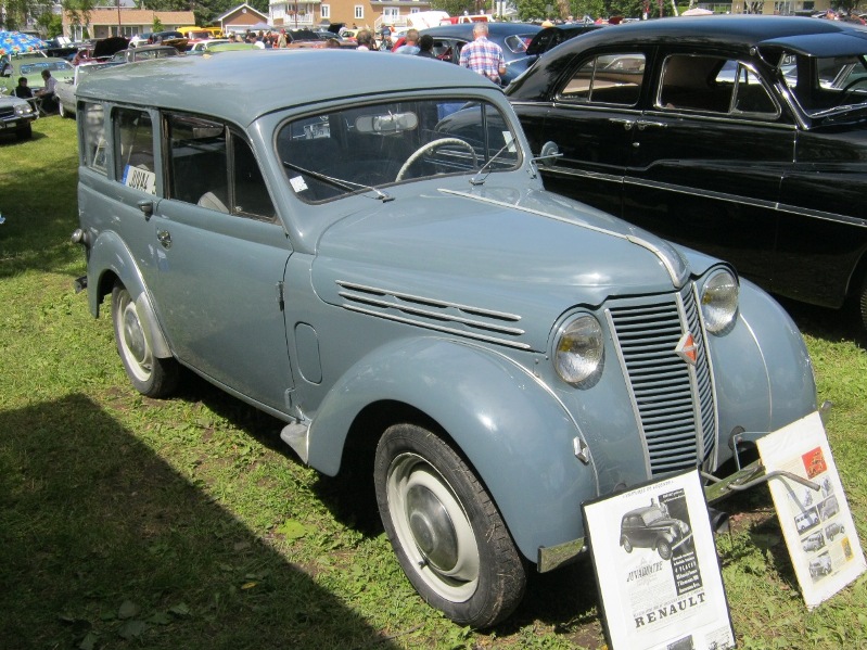  Plusieurs photos : Renault Juvaquatre ( 1937–1960) Renaul10