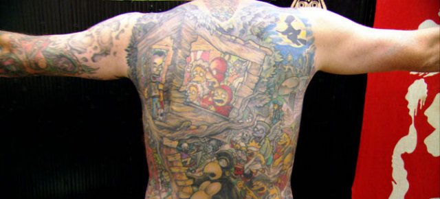 Il più grande tatuaggio a tema Simpson 420f9a10