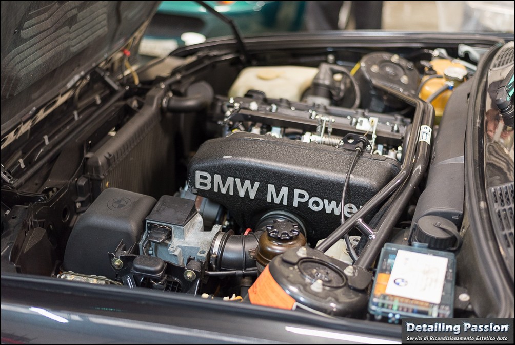 Dark & Manu : BMW M3 E30  _nfx1113