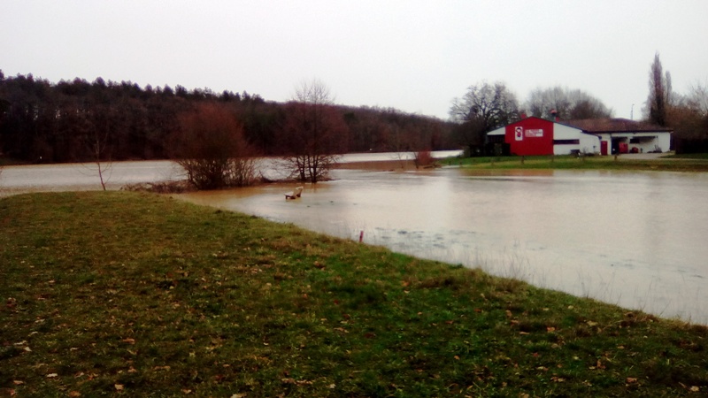 Lac inondé Img_2017