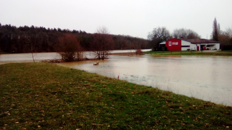 Lac inondé  Img_2017