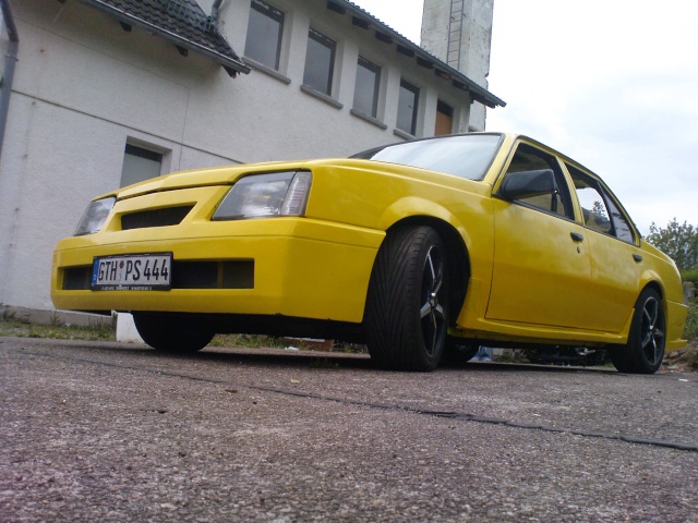 Mein Erster Opel Ascona C mit c20ne (Neue Front) Dsc00112