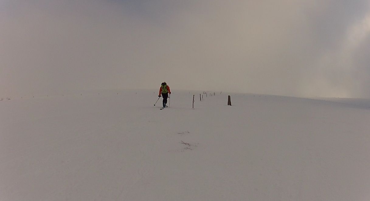 Credi 18 C'est Suppeyre le snowkite, Ah Peau le brouillard Rando210