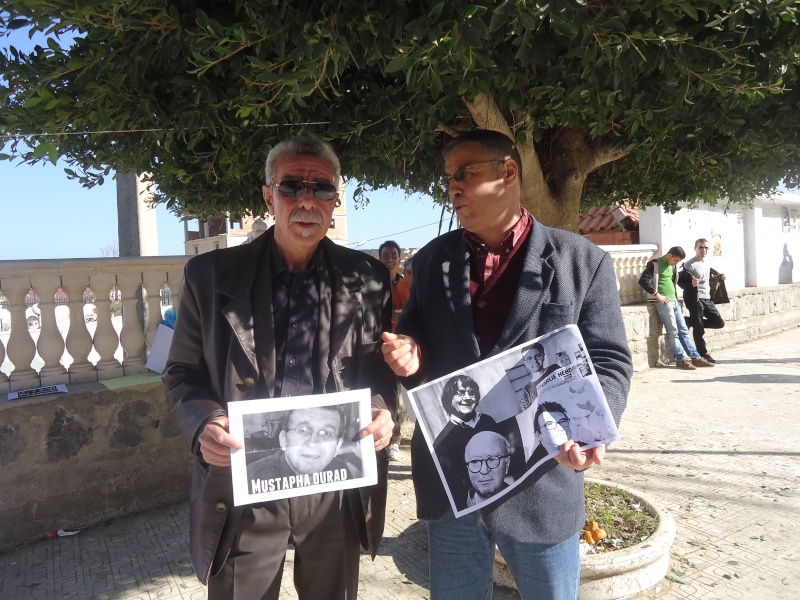 Rassemblement de solidarité avec Charlie Hebdo à Aokas ( 10/01/2014) - Page 4 Dsc03448