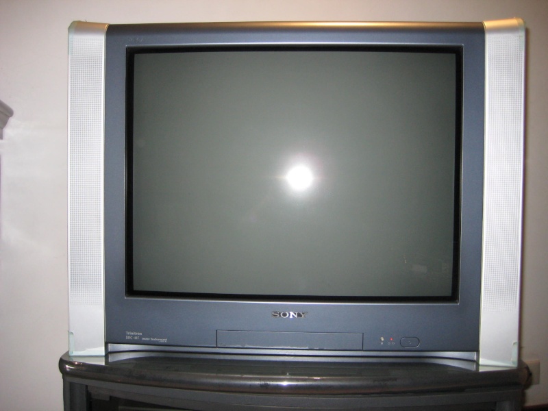 Sony Wega FD Trinitron 29" KV-DA29M61 Widescreen HD TV (Used)(SOLD) Img_3912