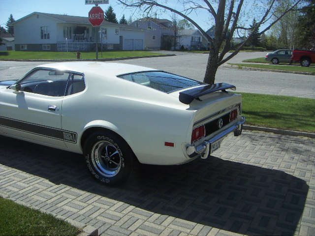 Mustang Mach-1 1973, Bas millage: 941 milles, d'un ami à Lasare Qc. Mach1_11