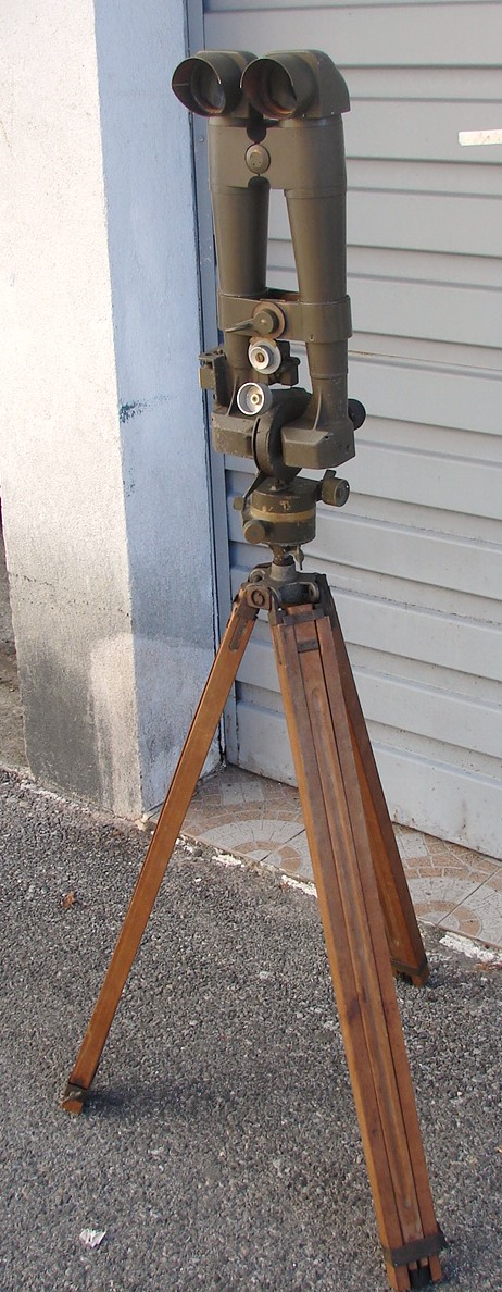 Longue-vue binoculaire d'artillerie Dsc05236