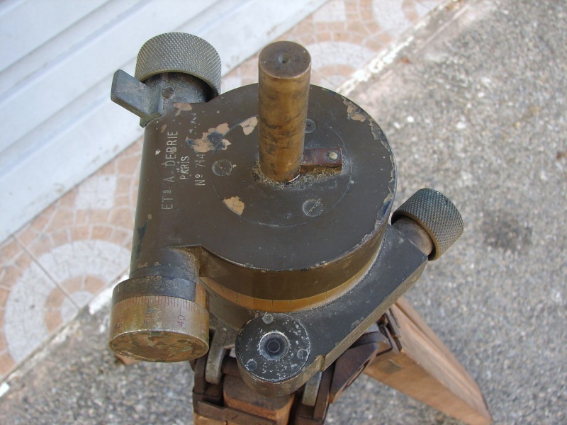 Longue-vue binoculaire d'artillerie Dsc05239