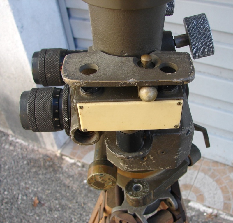 Longue-vue binoculaire d'artillerie Dsc05243