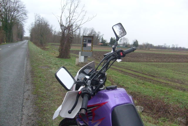 Le concours de Janvier 2011: Votre moto et les radars. S7307410