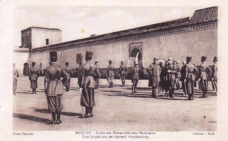 l'Ecole militaire Dar Beïda à Meknès - Page 2 Meknys14