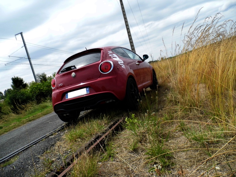Vote pour le concours photo n°21 Juillet 2013: "Votre Alfa et les gares/trains/chemins de fer..." P1010715