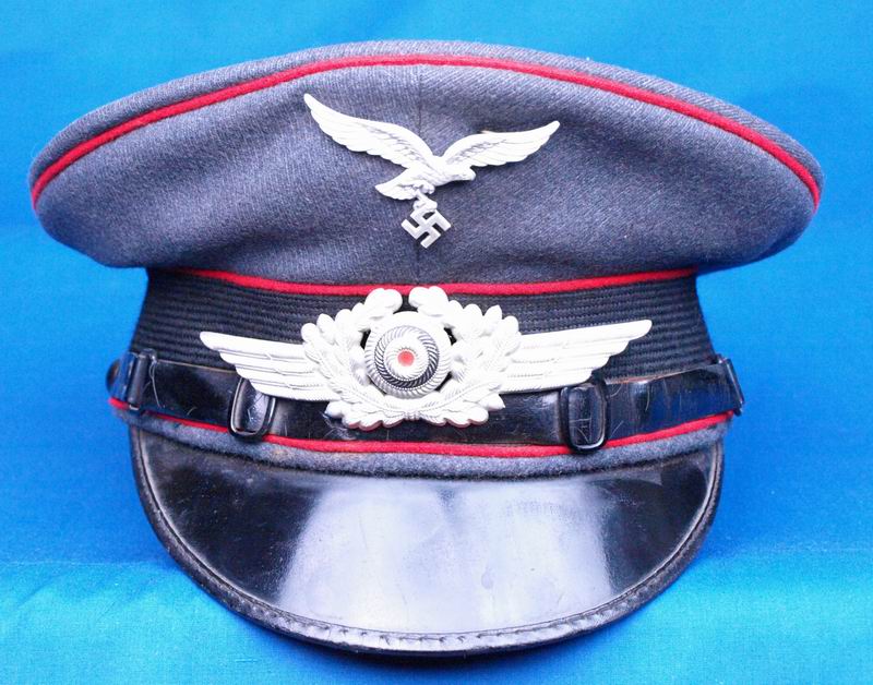 Upgrade your Luftwaffe uniform/ amélioration de votre uniforme 6lh110