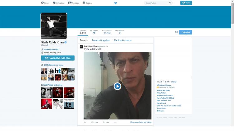 SRK, le premier Indien à utiliser la caméra de vidéo mobile  Srk_tw10