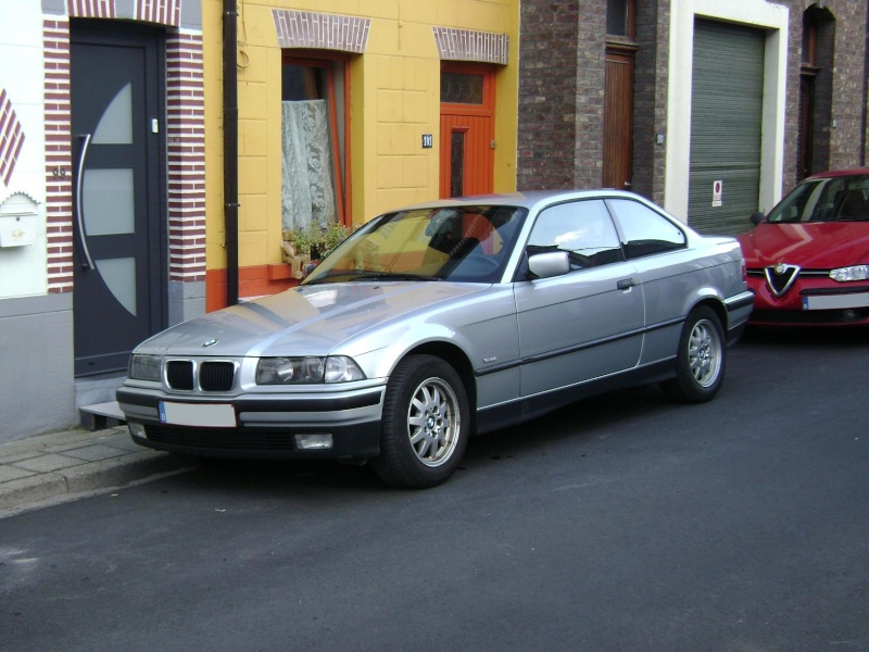 BMW 320i Coupé e36 de 1997 Dsc00610