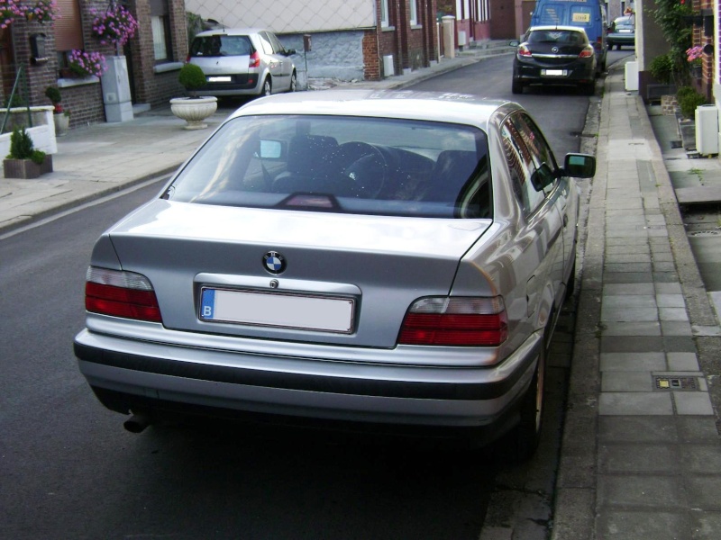 BMW 320i Coupé e36 de 1997 Dsc00611